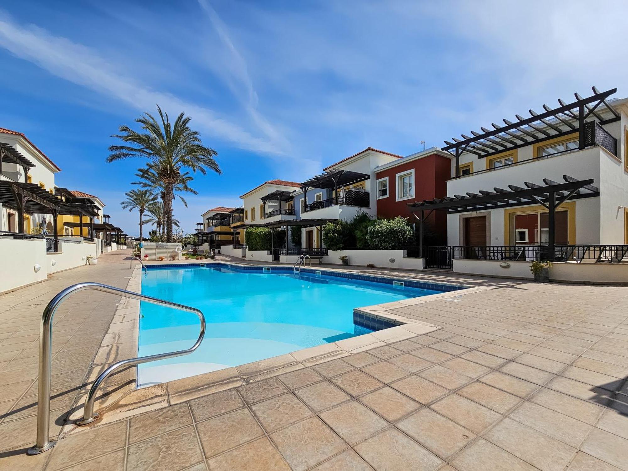 Apartment Aphrodites Pearl Luxury 3 Bed *
